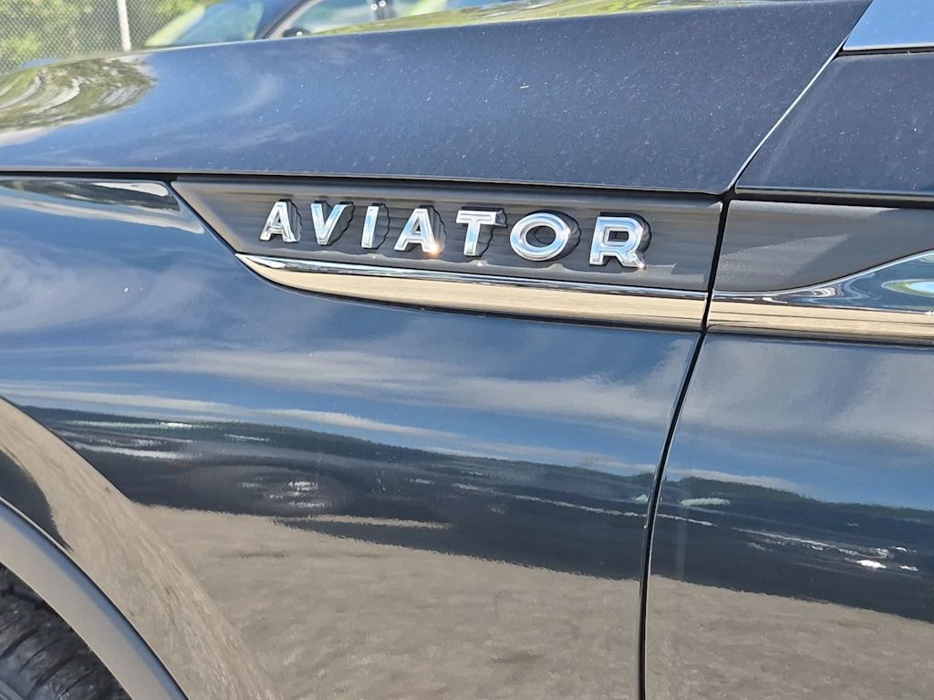 Thumbnail: 2021 Lincoln Aviator - 21