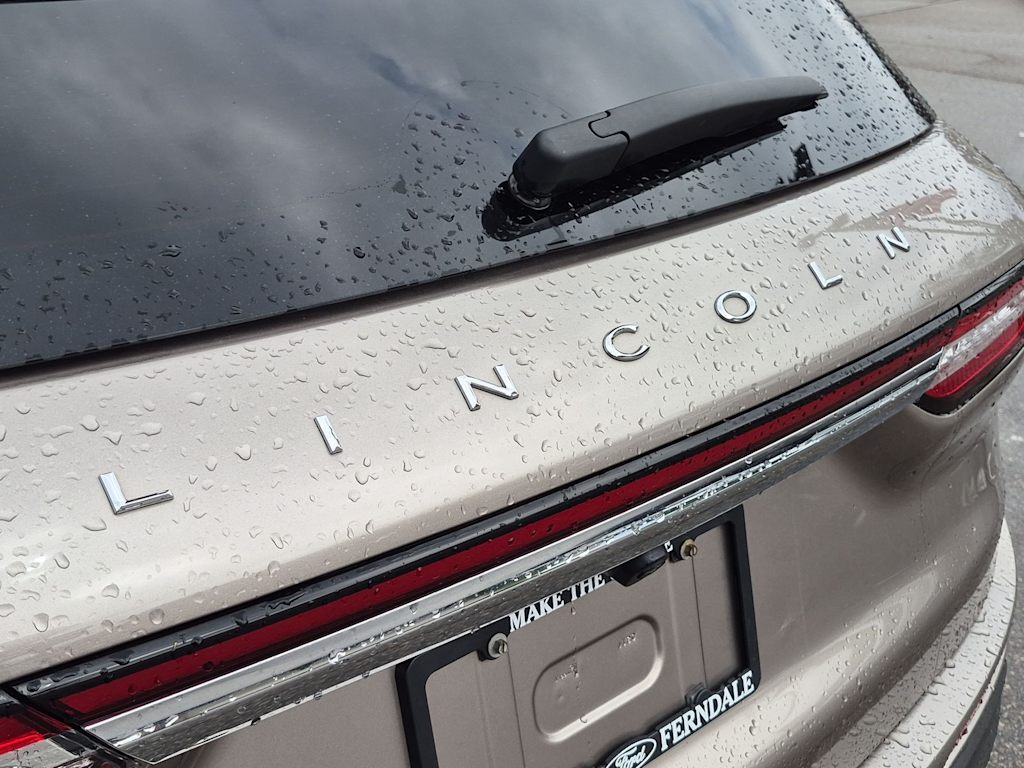 Thumbnail: 2021 Lincoln Corsair - 20