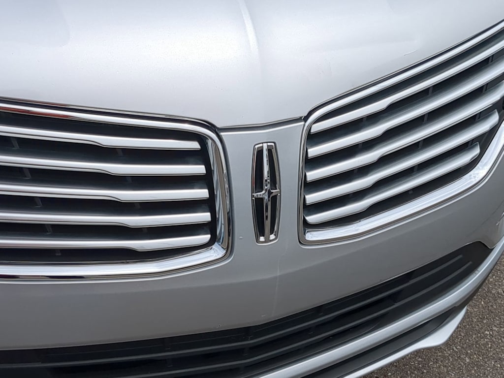 Thumbnail: 2018 Lincoln MKC - 24