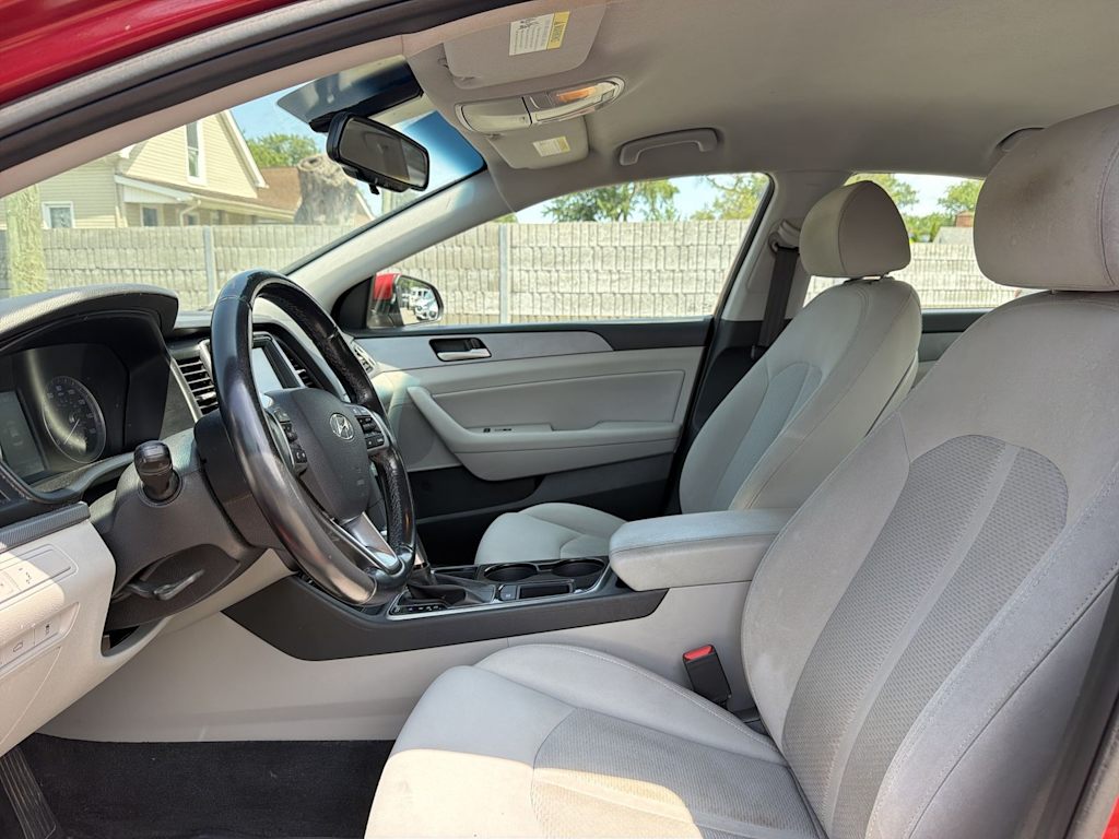 Thumbnail: 2019 Hyundai Sonata - 10