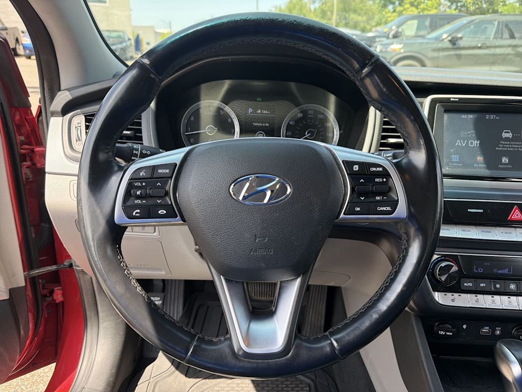 Thumbnail: 2019 Hyundai Sonata - 9