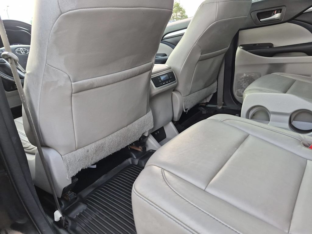 Thumbnail: 2017 Toyota Highlander - 11