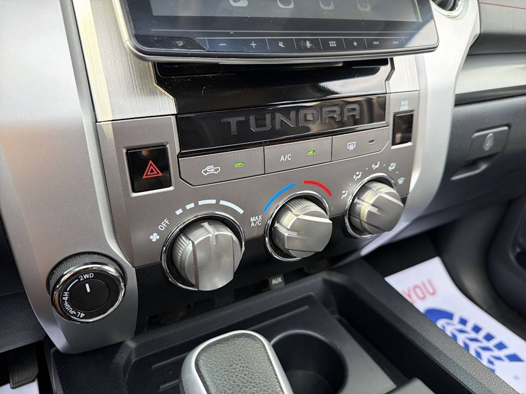 Thumbnail: 2019 Toyota Tundra - 32
