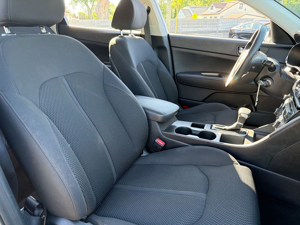 Thumbnail: 2020 Kia Optima - 28
