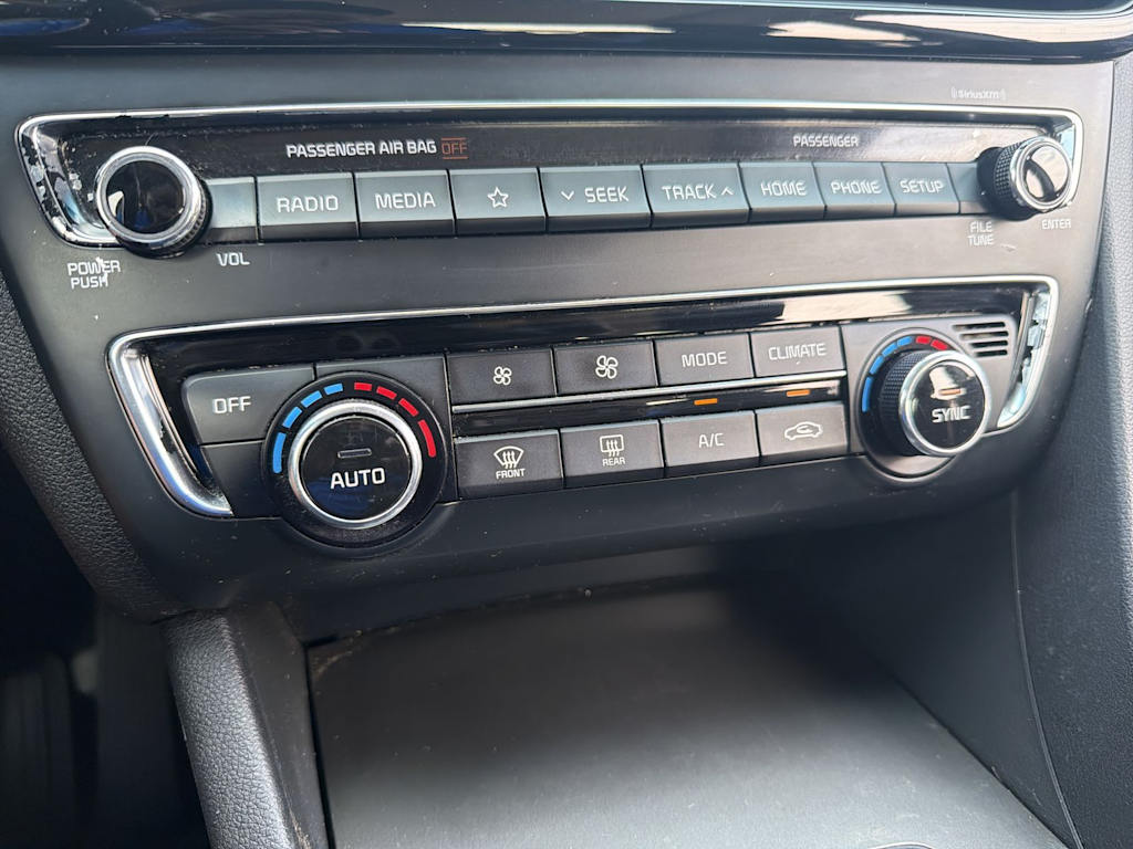 Thumbnail: 2019 Kia Optima - 31