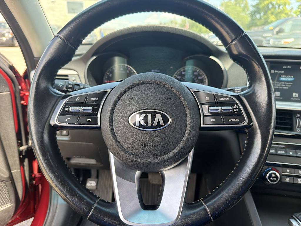Thumbnail: 2019 Kia Optima - 9