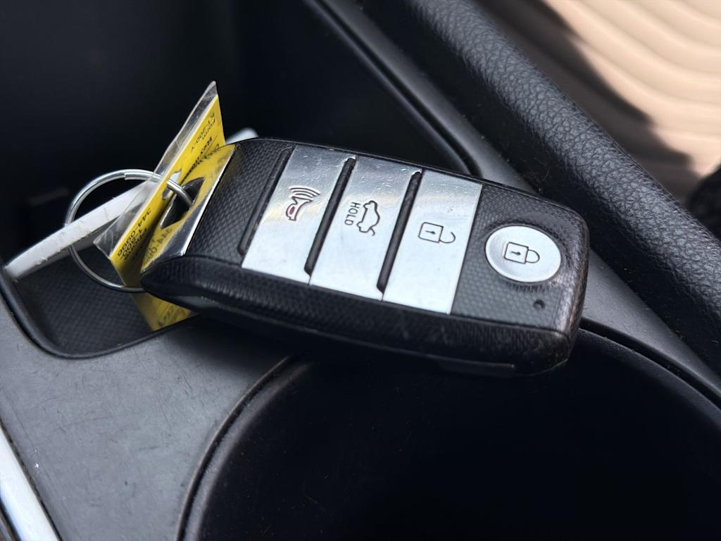 Thumbnail: 2019 Kia Optima - 37