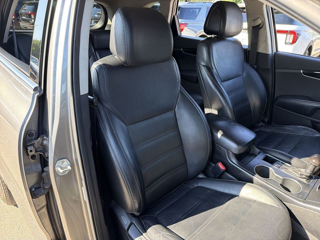 Thumbnail: 2017 Kia Sorento - 27