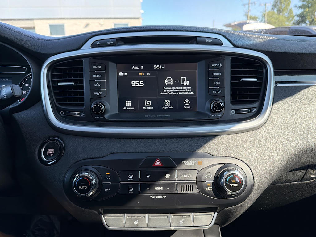 Thumbnail: 2017 Kia Sorento - 13