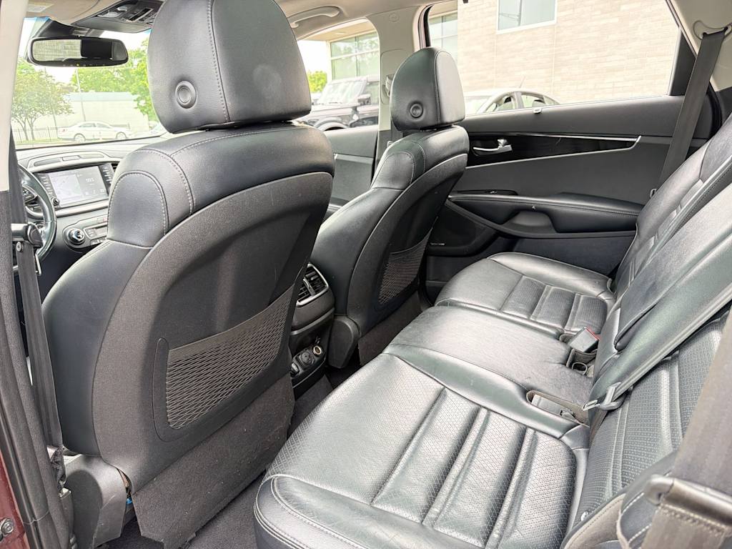 Thumbnail: 2019 Kia Sorento - 12