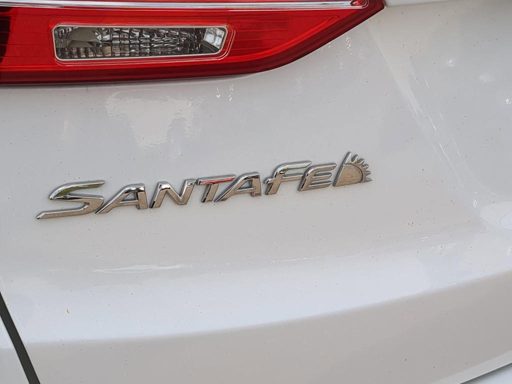 Thumbnail: 2016 Hyundai Santa Fe - 25