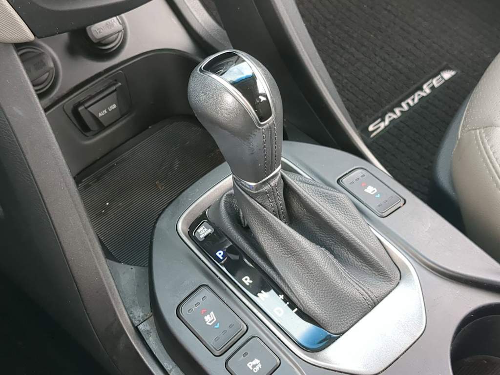 Thumbnail: 2016 Hyundai Santa Fe - 15