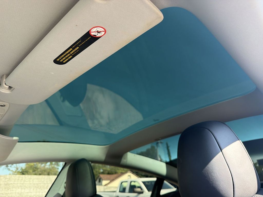 Thumbnail: 2020 Tesla Model 3 - 22
