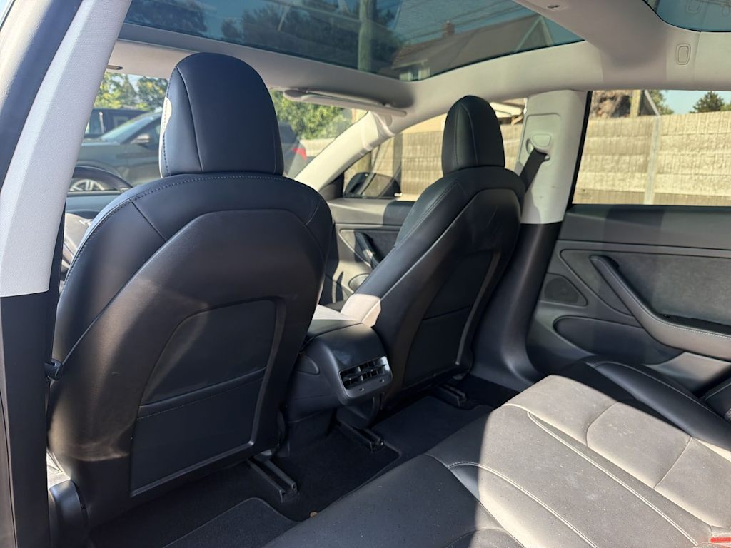 Thumbnail: 2020 Tesla Model 3 - 10