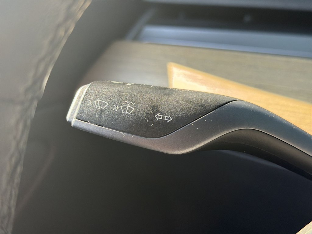 Thumbnail: 2020 Tesla Model 3 - 28