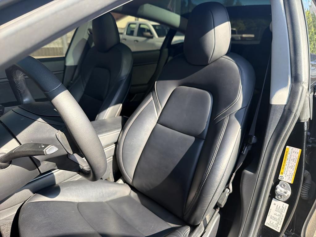 Thumbnail: 2020 Tesla Model 3 - 9