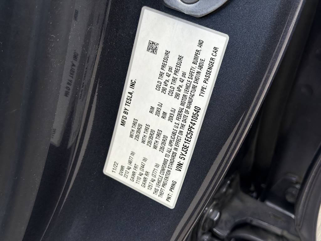 Thumbnail: 2023 Tesla Model 3 - 16