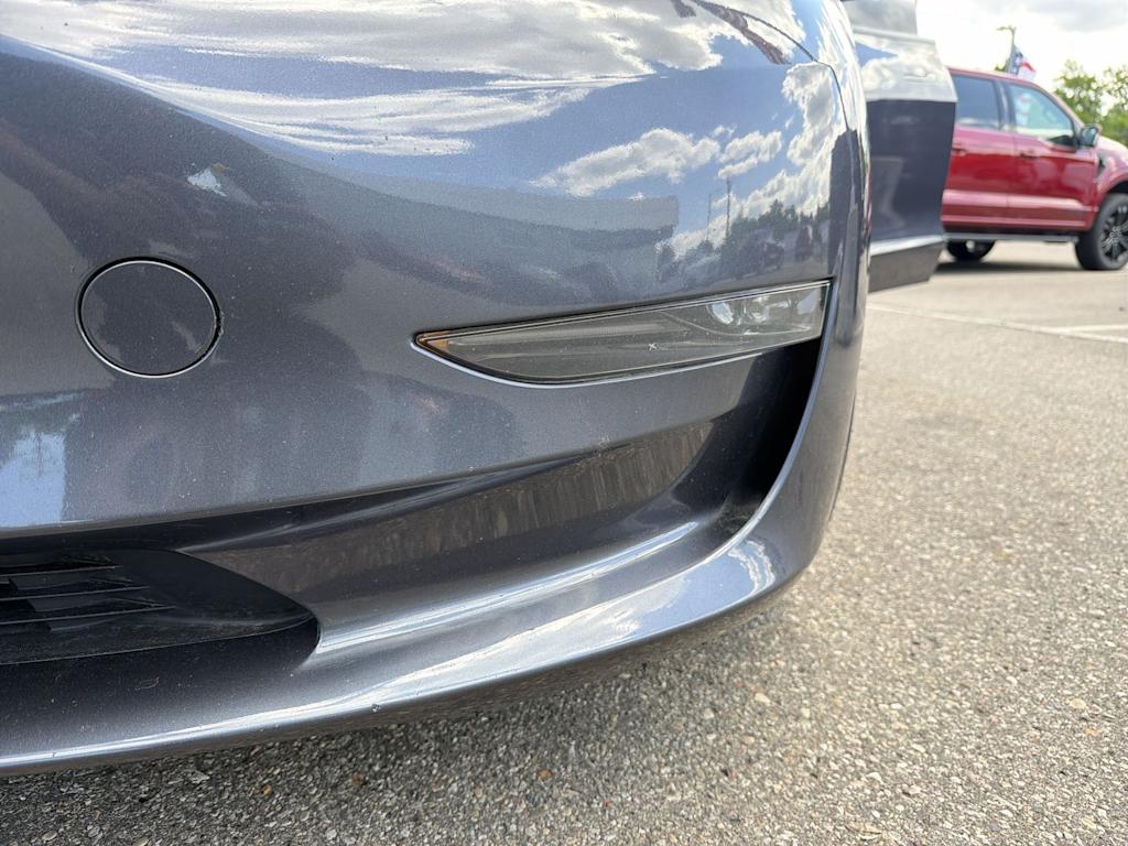 Thumbnail: 2023 Tesla Model 3 - 21
