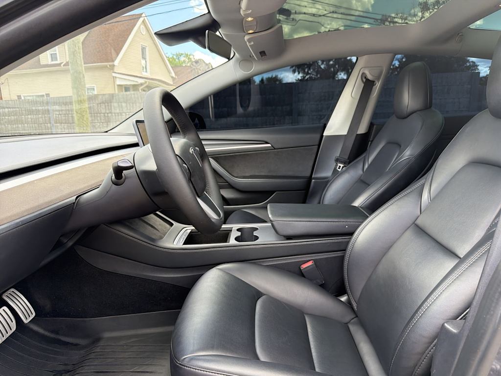 Thumbnail: 2023 Tesla Model 3 - 10