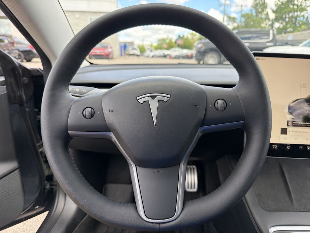 Thumbnail: 2023 Tesla Model 3 - 9