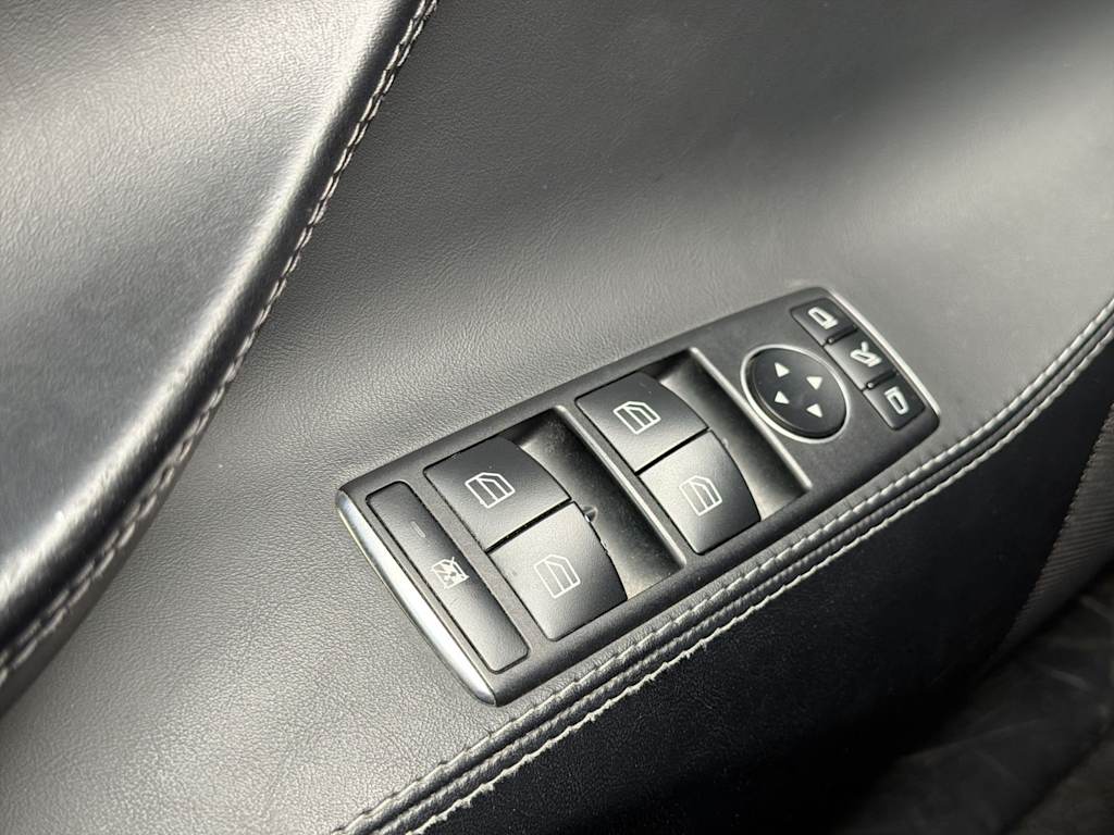 Thumbnail: 2019 Tesla Model S - 27