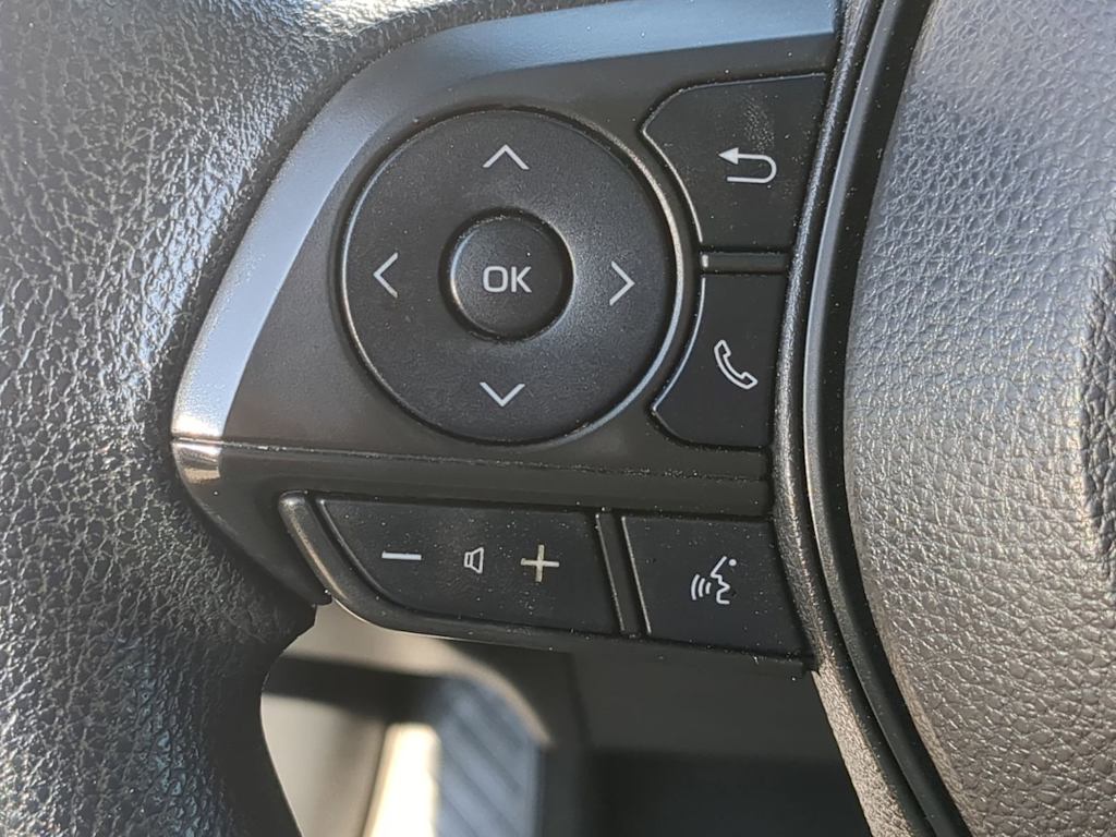 Thumbnail: 2022 Toyota Corolla Cross - 29