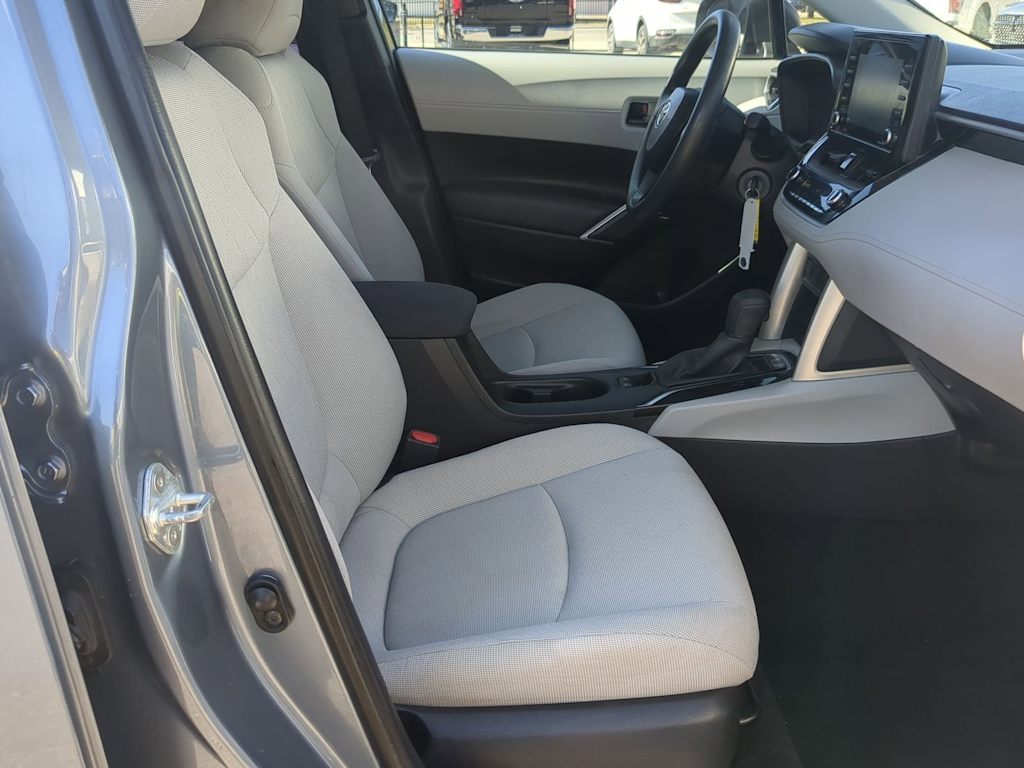 Thumbnail: 2022 Toyota Corolla Cross - 11