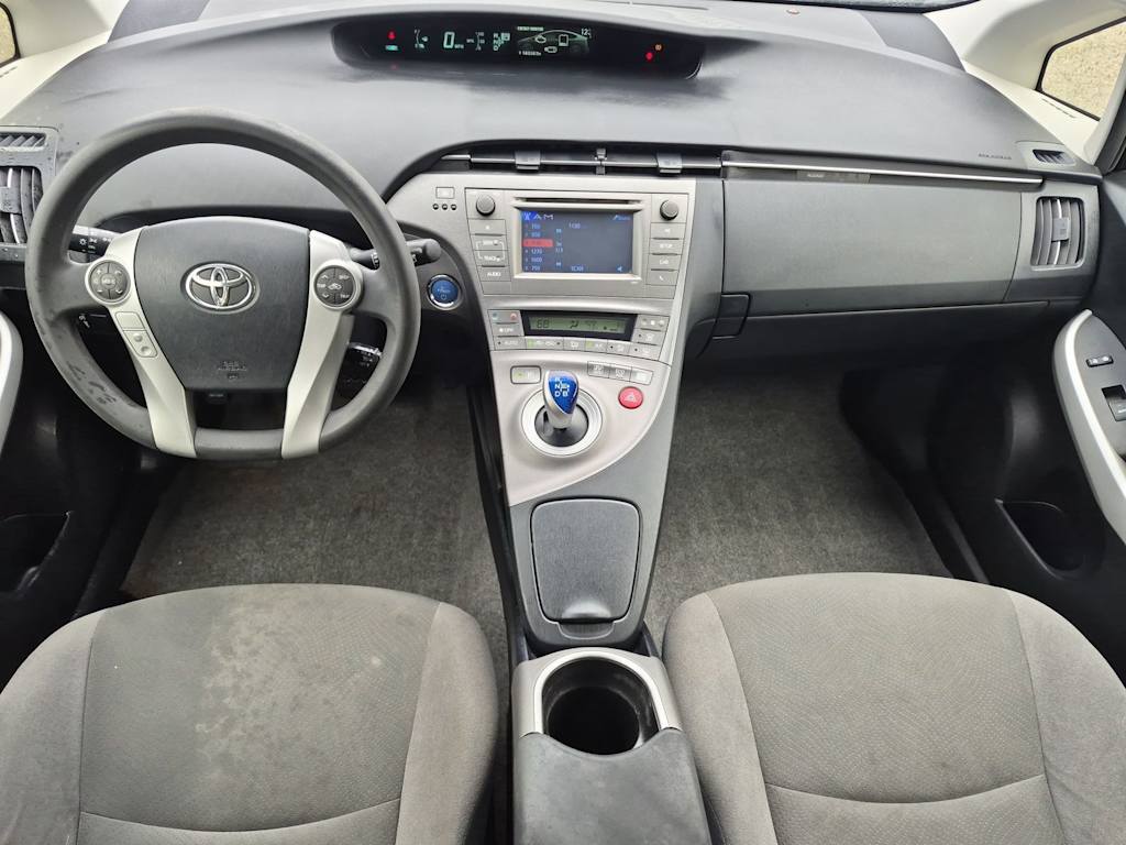 Thumbnail: 2013 Toyota Prius - 7