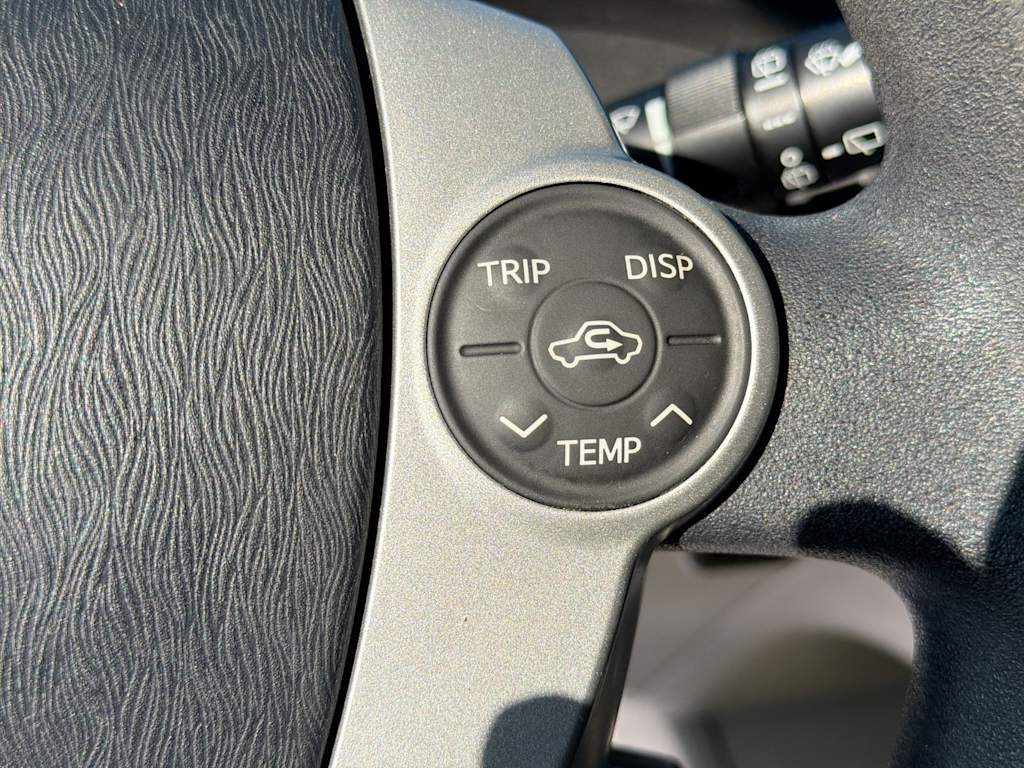 Thumbnail: 2010 Toyota Prius - 29