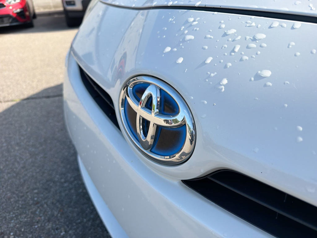 Thumbnail: 2010 Toyota Prius - 7