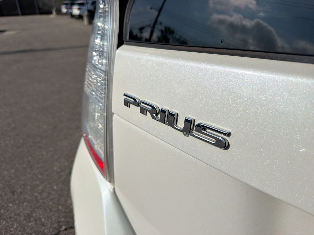 Thumbnail: 2010 Toyota Prius - 23