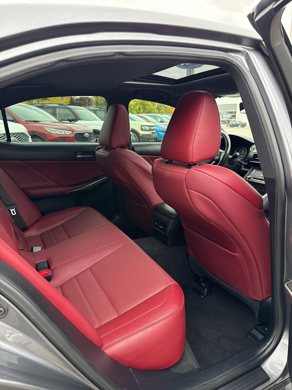 Thumbnail: 2019 Lexus IS - 27