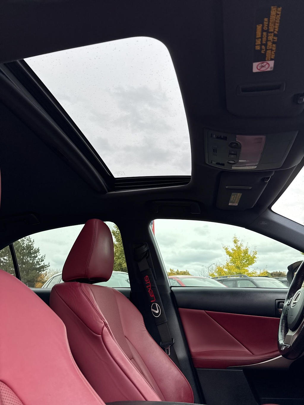 Thumbnail: 2019 Lexus IS - 32