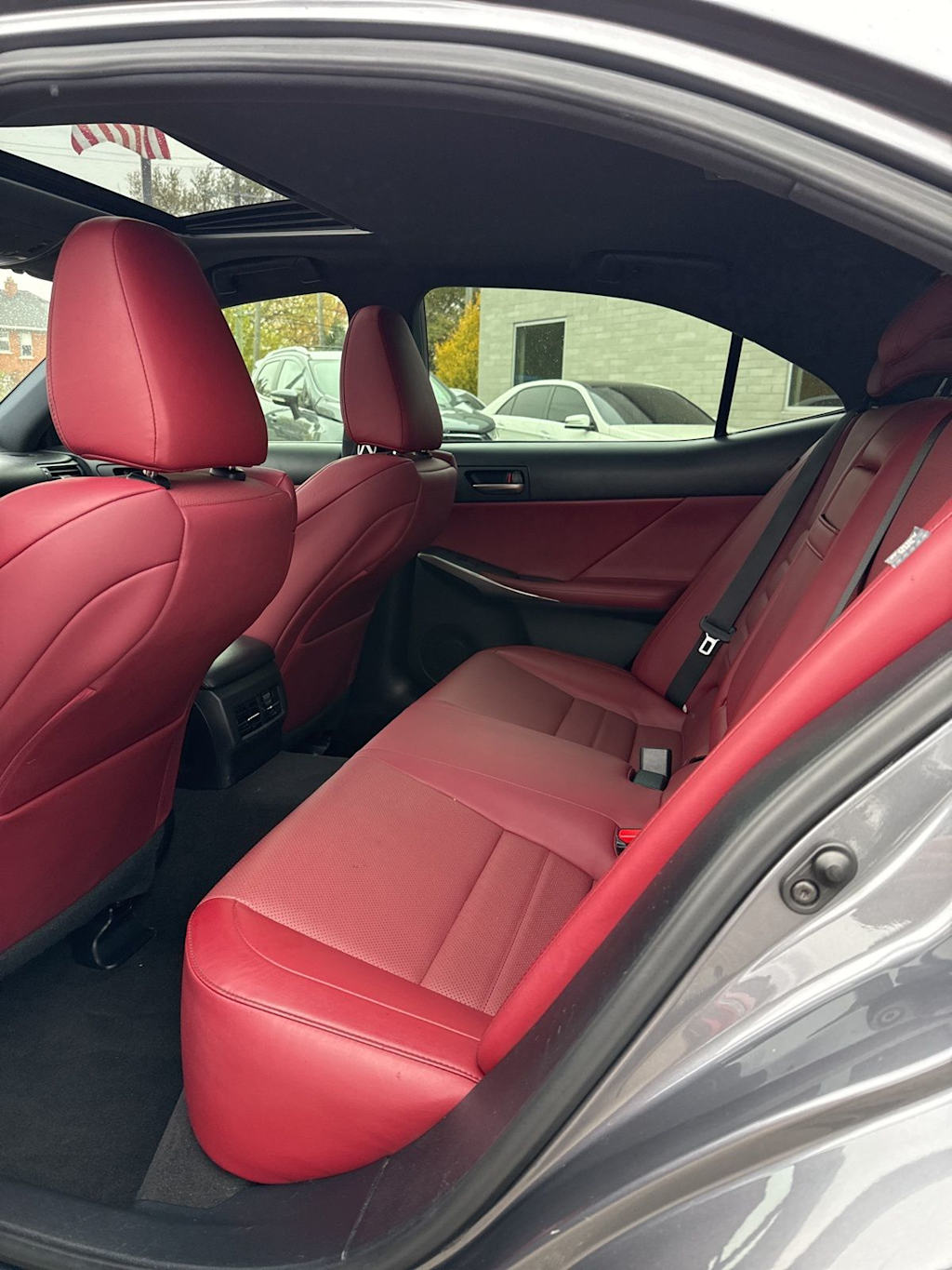 Thumbnail: 2019 Lexus IS - 11