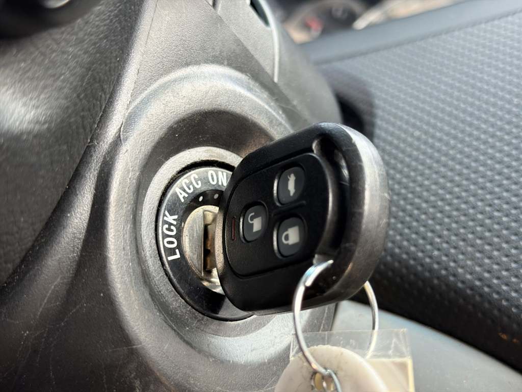 Thumbnail: 2011 Chevrolet Aveo - 32