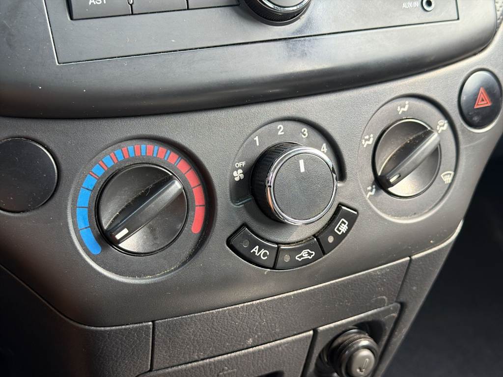 Thumbnail: 2011 Chevrolet Aveo - 28