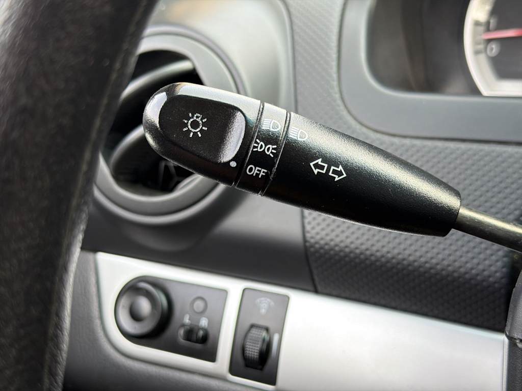 Thumbnail: 2011 Chevrolet Aveo - 30