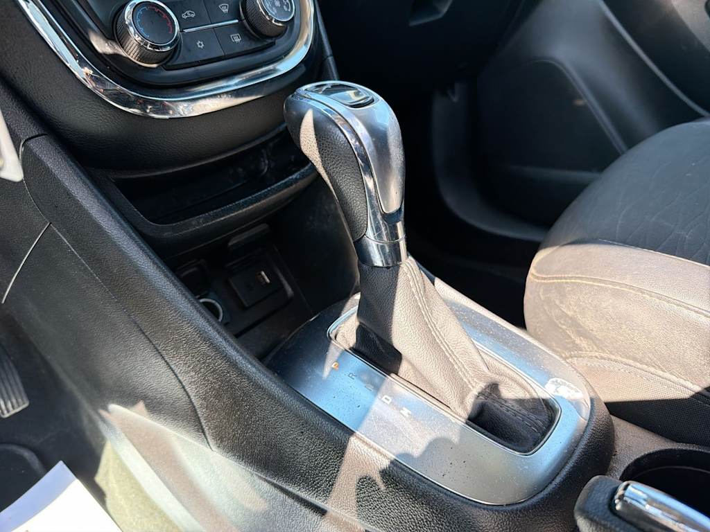 Thumbnail: 2016 Buick Encore - 14