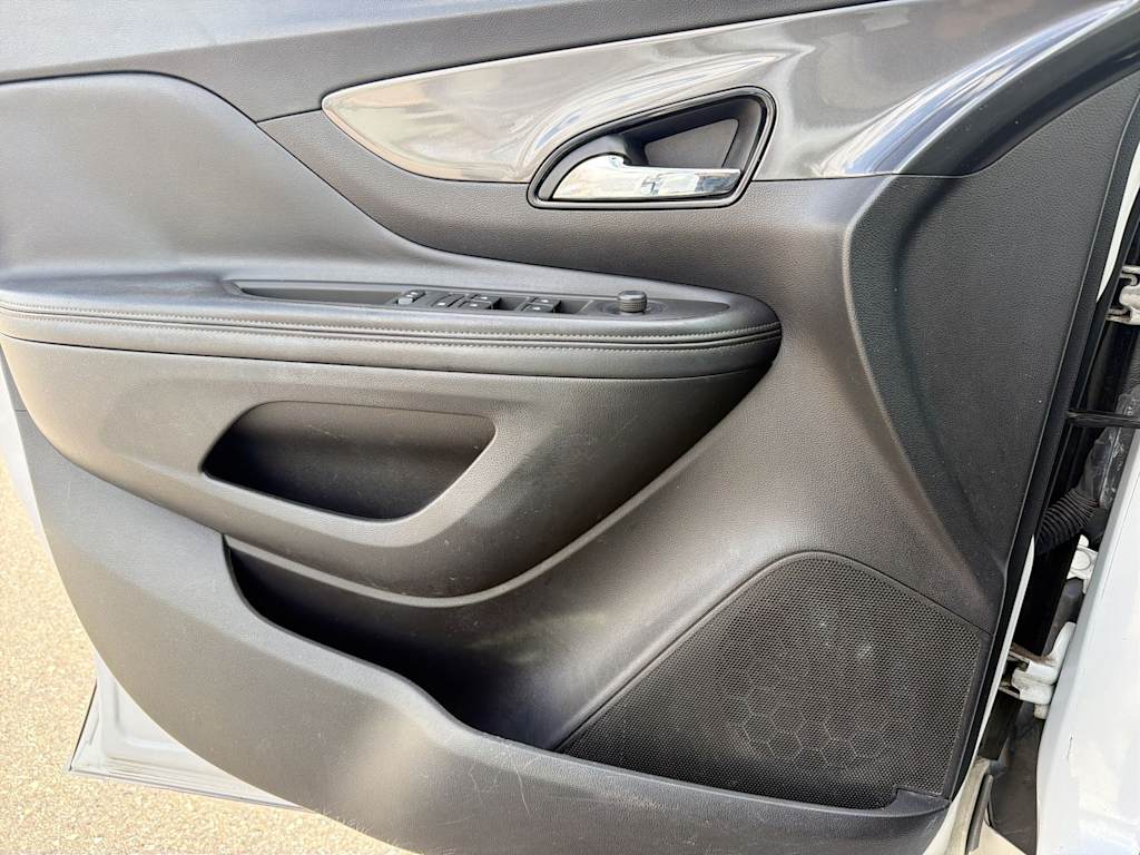 Thumbnail: 2017 Buick Encore - 33