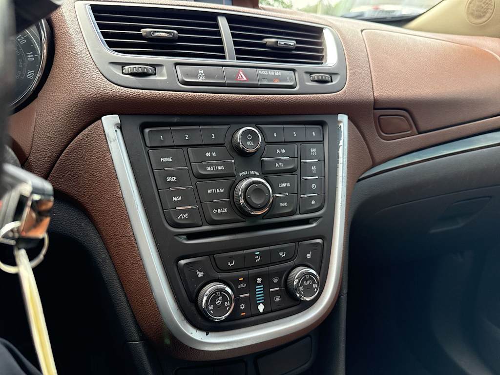 Thumbnail: 2015 Buick Encore - 31