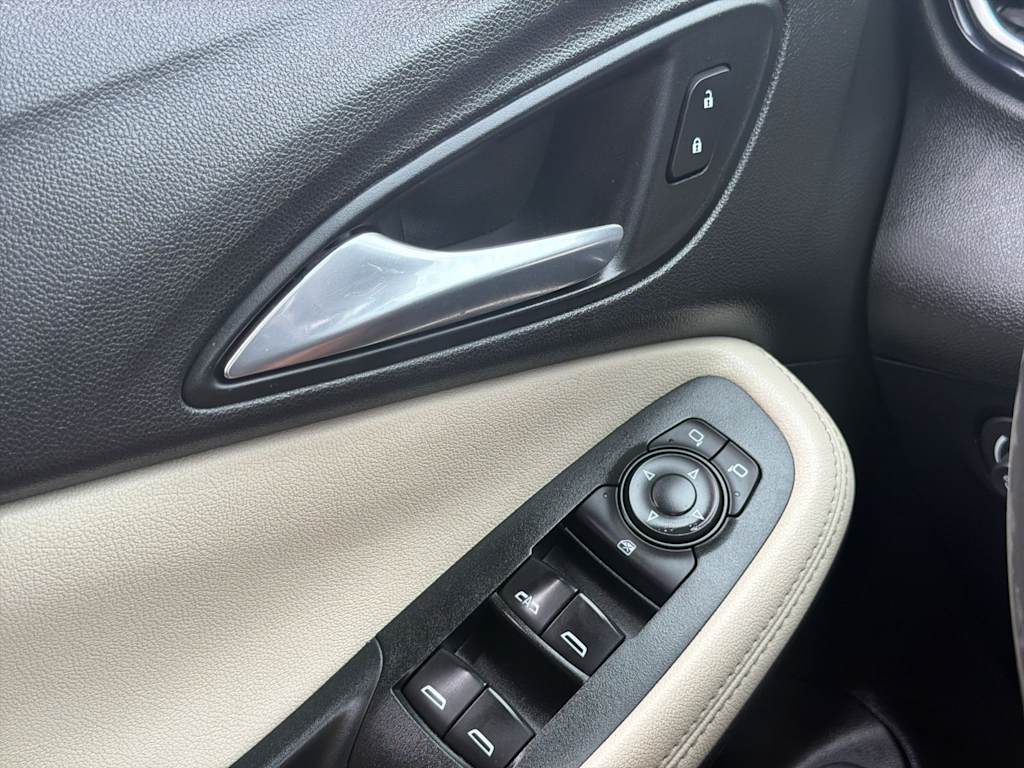 Thumbnail: 2020 Buick Encore GX - 29