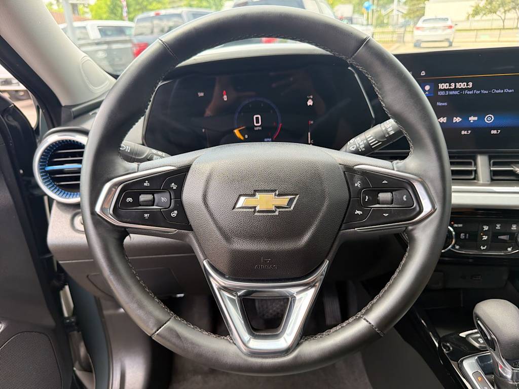 Thumbnail: 2025 Chevrolet Trax - 9