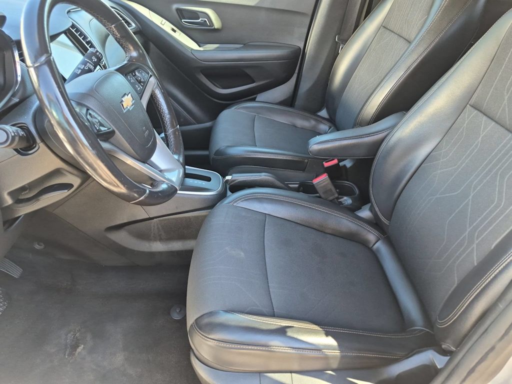 Thumbnail: 2018 Chevrolet Trax - 10