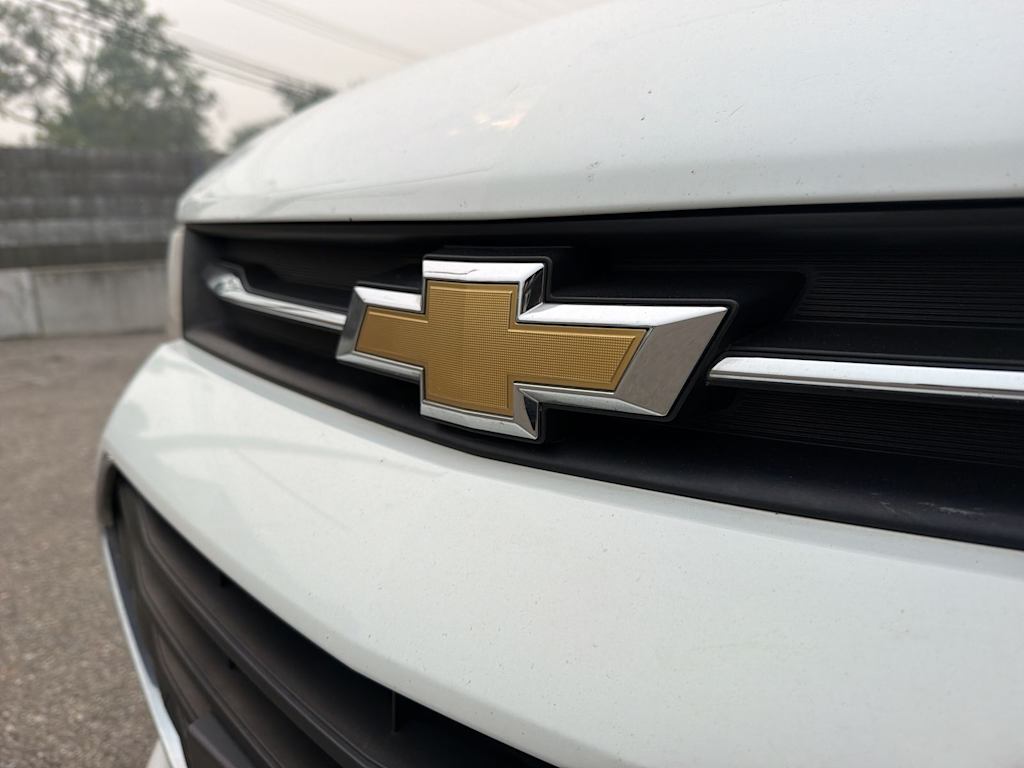 Thumbnail: 2017 Chevrolet Trax - 6
