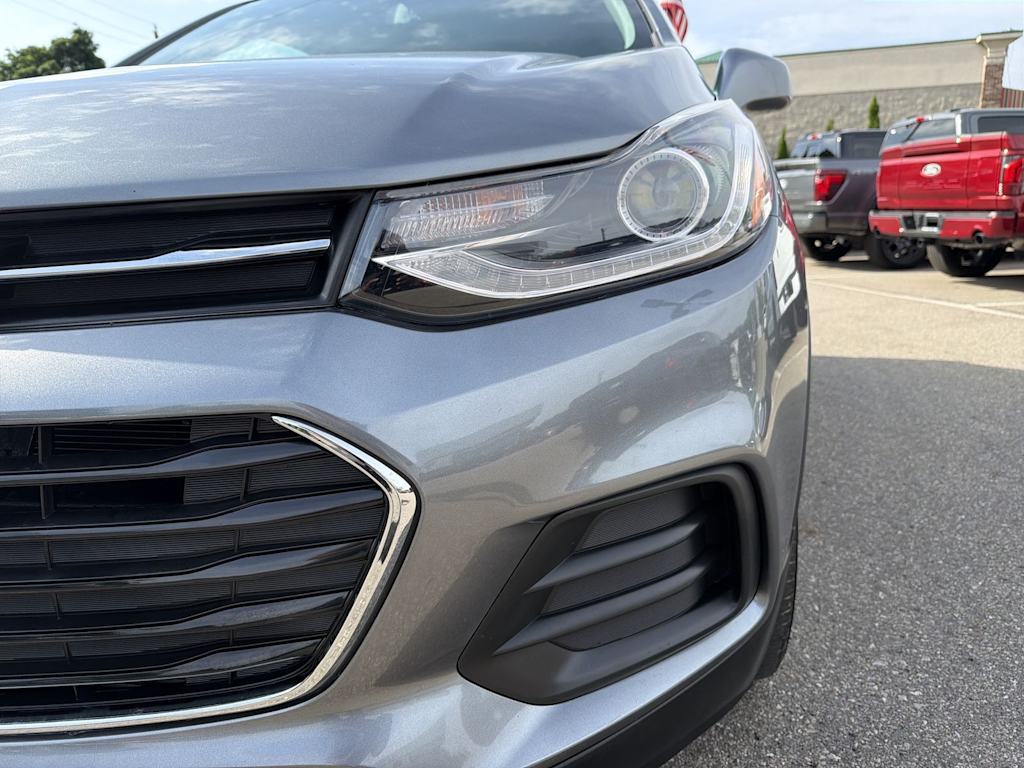 Thumbnail: 2019 Chevrolet Trax - 24