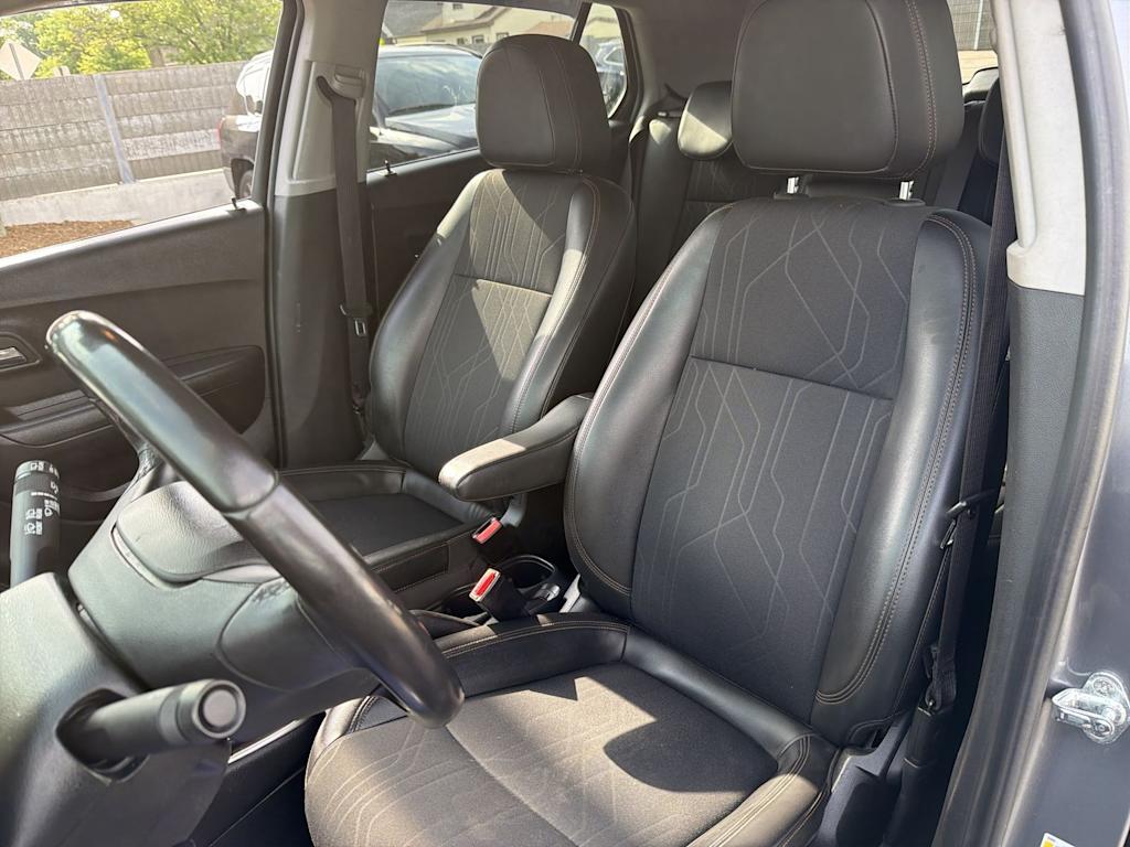Thumbnail: 2019 Chevrolet Trax - 11