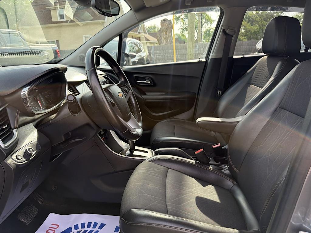 Thumbnail: 2019 Chevrolet Trax - 10