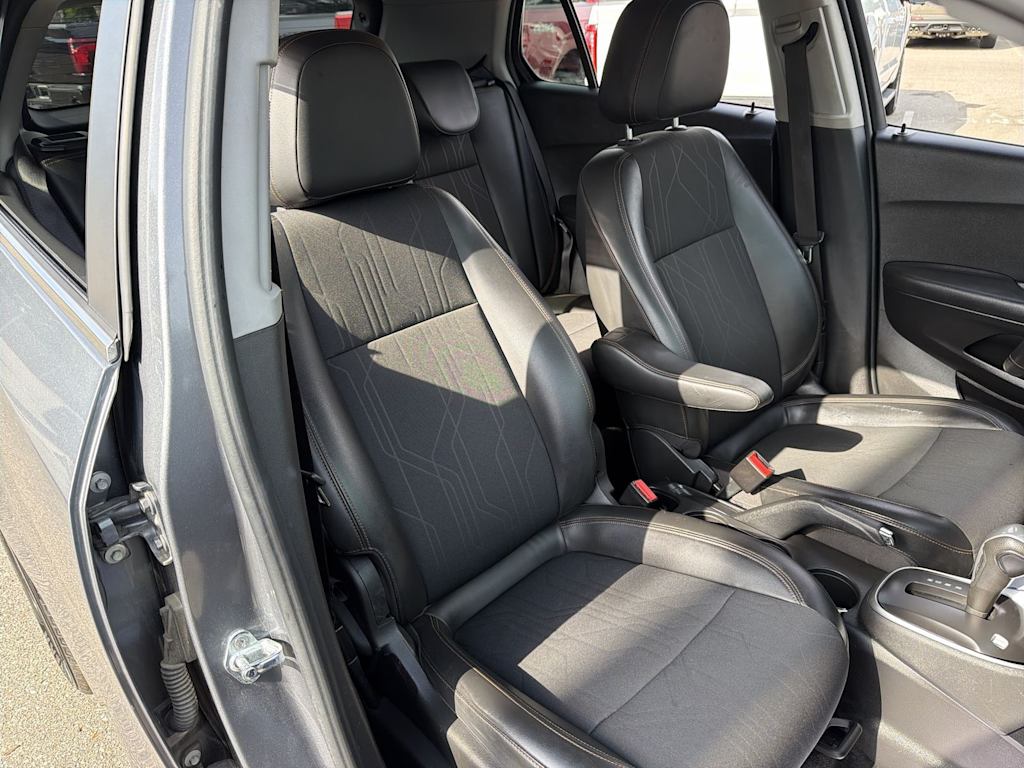 Thumbnail: 2019 Chevrolet Trax - 28