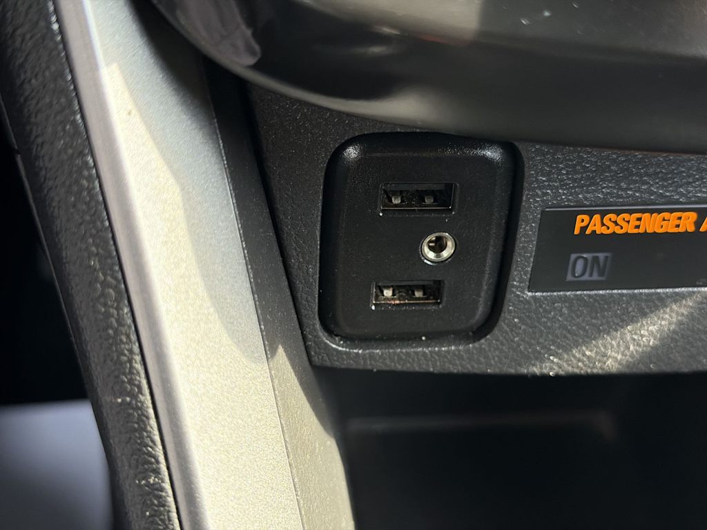 Thumbnail: 2019 Chevrolet Trax - 33