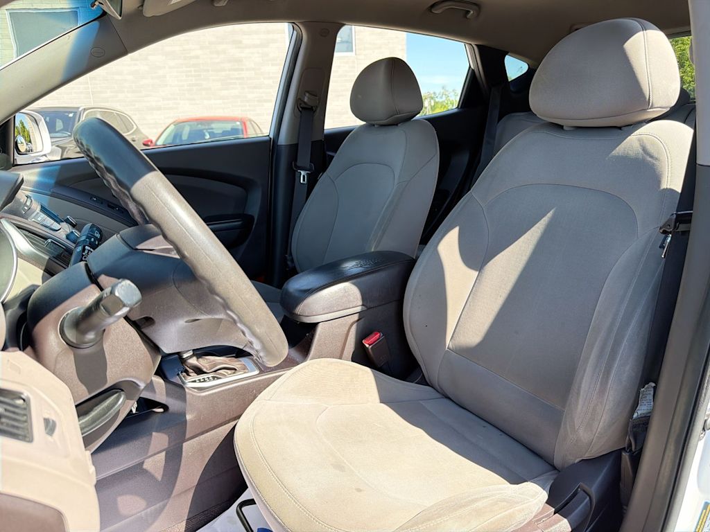 Thumbnail: 2015 Hyundai Tucson - 11